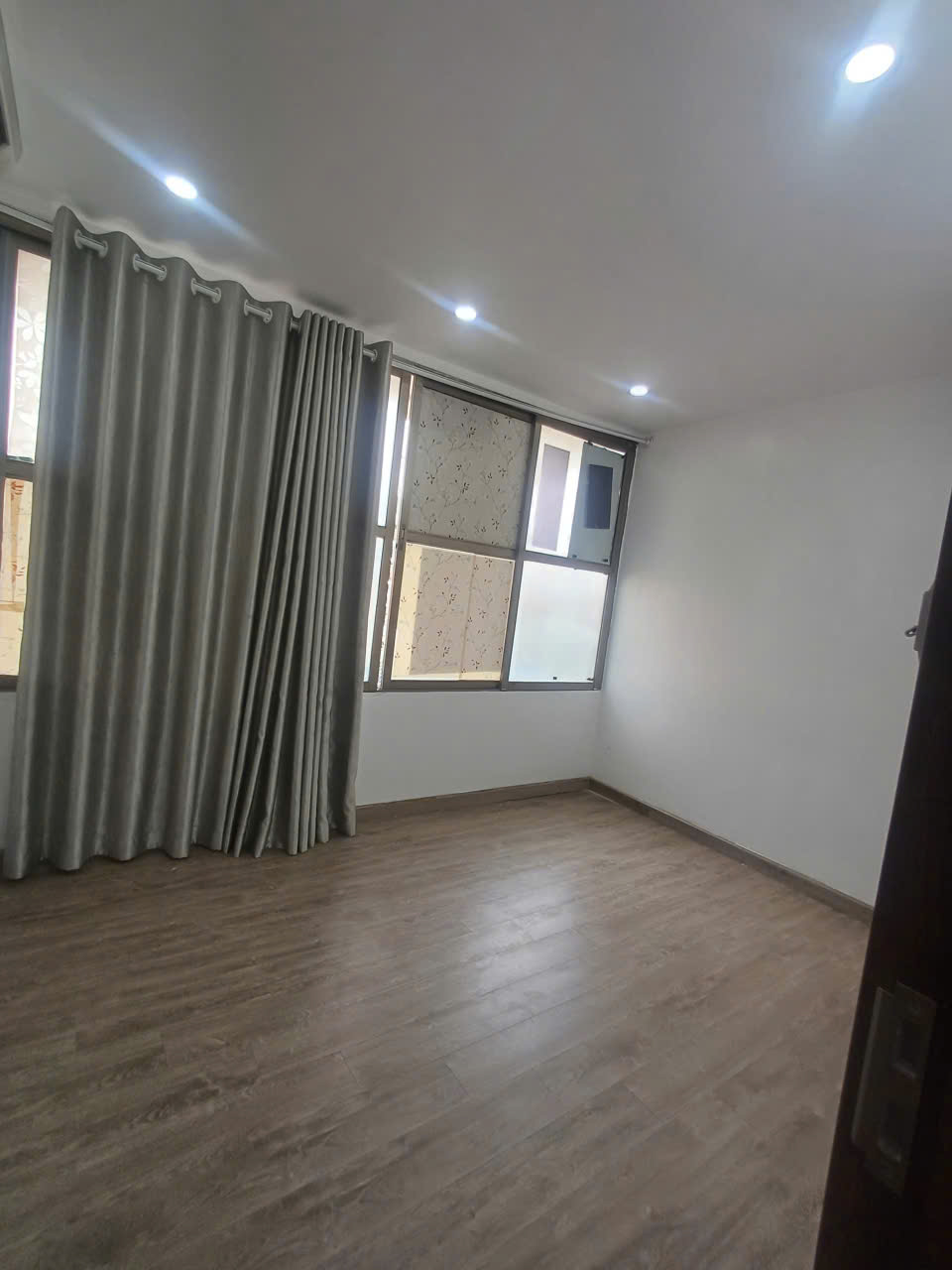 Bán căn hộ Tập thể Kim Đồng, 100m2, 3 ngủ, 2 vệ sinh, 4.85 tỷ sổ đỏ cc - Ảnh 1
